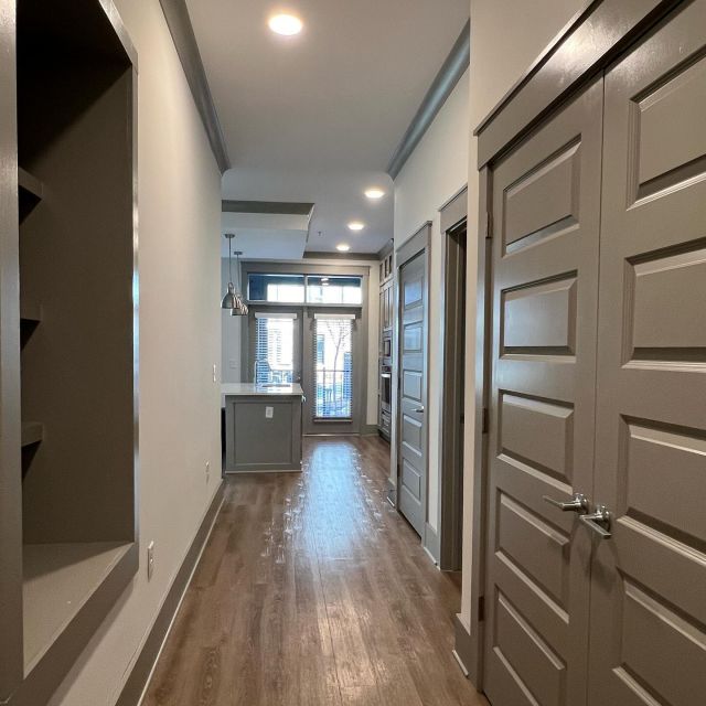 Take a look at our B2 floor plan! This beautiful premium two-bedroom has built in shelves for your primary closet and an extended patio! 

Come check it out in person, available for immediate move-in. 

#northwoodravin #nwr #preserveatwestfields #luxuryapartments #chantilly #dmw #virginia #premuimapartments #thisisnwrlivin